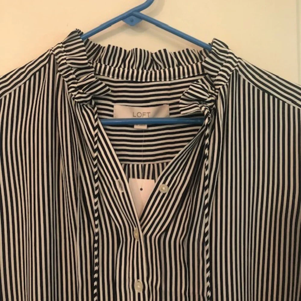 NWT Ann Taylor LOFT Black White Striped Silky Blouse Shirt Long Sleeve Size XS - Picture 5 of 11